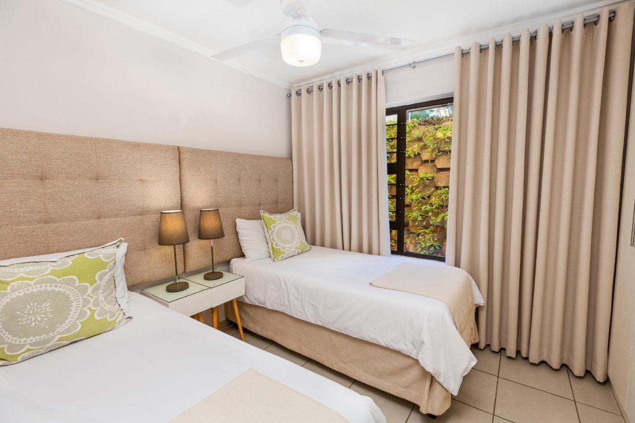 14 The Shades - By Stay In Umhlanga ダーバン エクステリア 写真